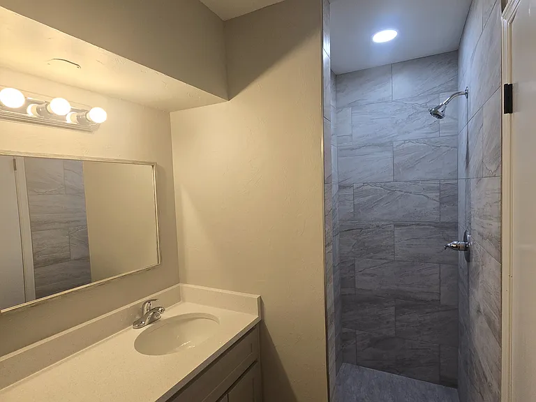 1303 Canterbury Blvd — Photo 20