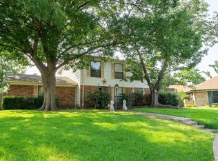 841 Via Altos, Mesquite, TX 75150
