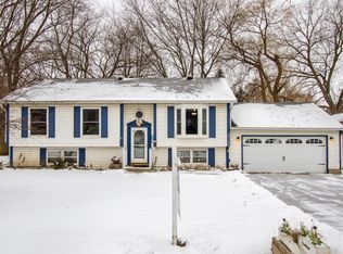 35128 Frontage Rd, Ingleside, IL 60041