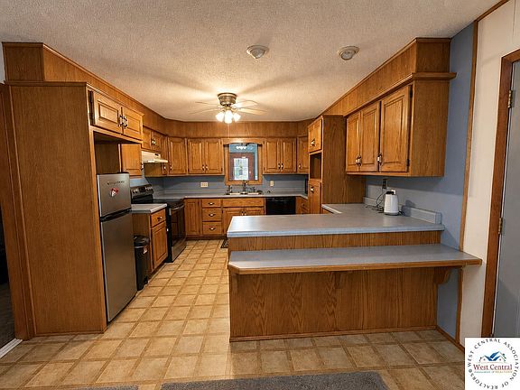3rd image of 30126 Kinship Ln