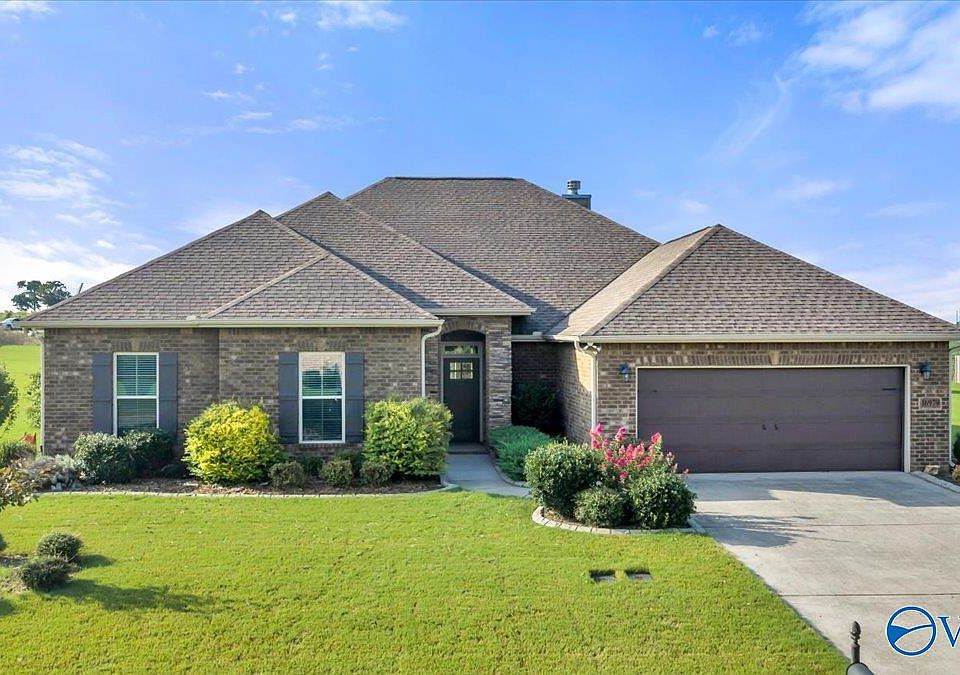 1st image of 16979 Fieldway Cir