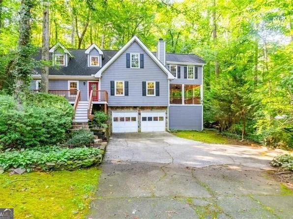 1175 Forest Brook Ct, Marietta, GA 30068