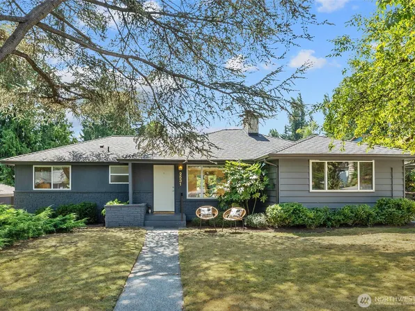 2531 NE 105th Place, Seattle, WA 98125