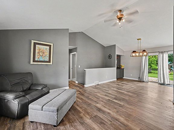 5th image of 4914 Pepper Bush Ln