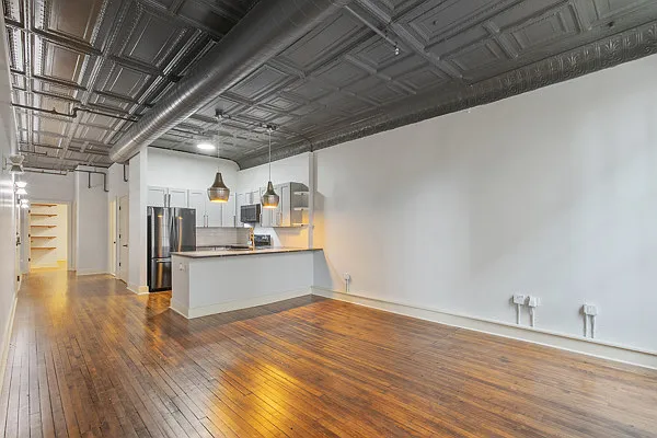 321 S Salina St #403 — Photo 11
