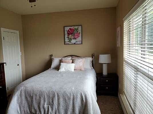 5th image of 1625 Angela Ave