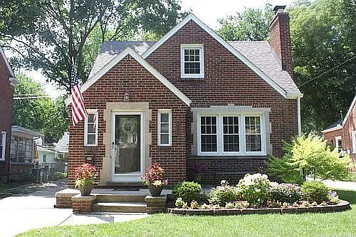 915 Marywood Dr photo 1