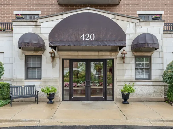 420 W Burlington Ave Unit 307, La Grange, IL 60525