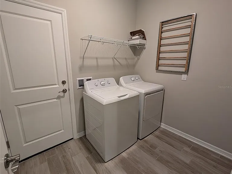 8545 Cache Dr — Photo 25