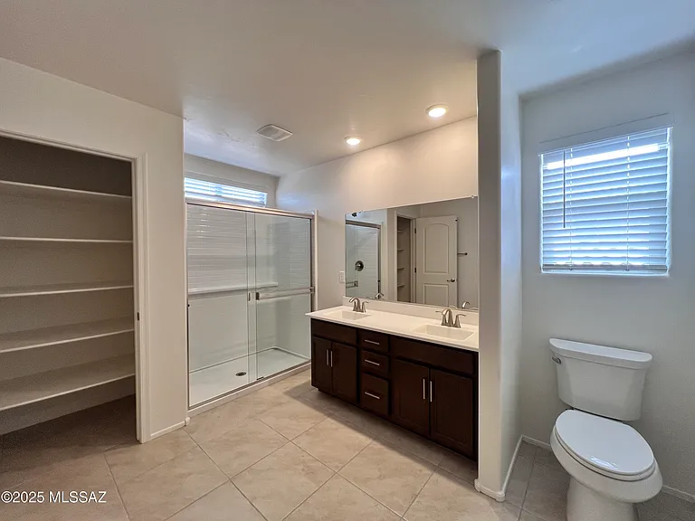 11977 E Chamrod Dr — Photo 21