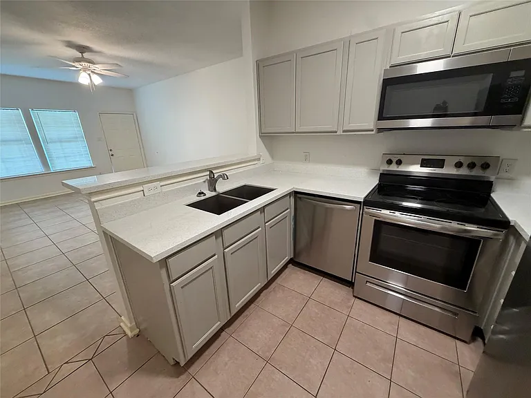 4516 White Rock St #A — Photo 6