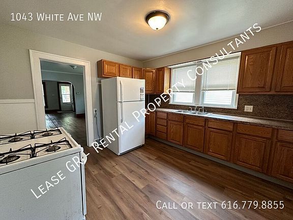 4th image of 1043 White Ave NW