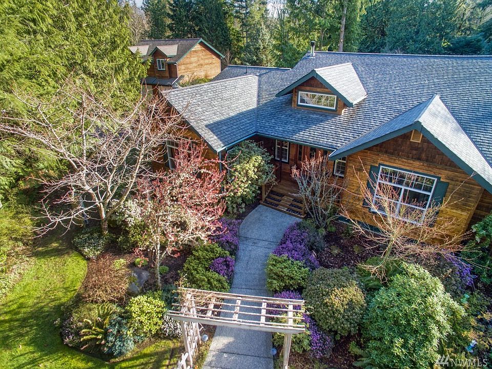 1st image of 9053 NE Leprechaun Ln