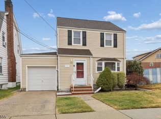 10 Ogden Rd, Belleville, NJ 07109