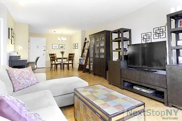 Sold by NextStopNY | media 2