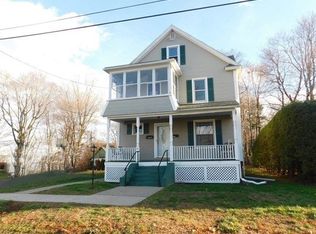 31 Ottawa St, Agawam, MA 01001