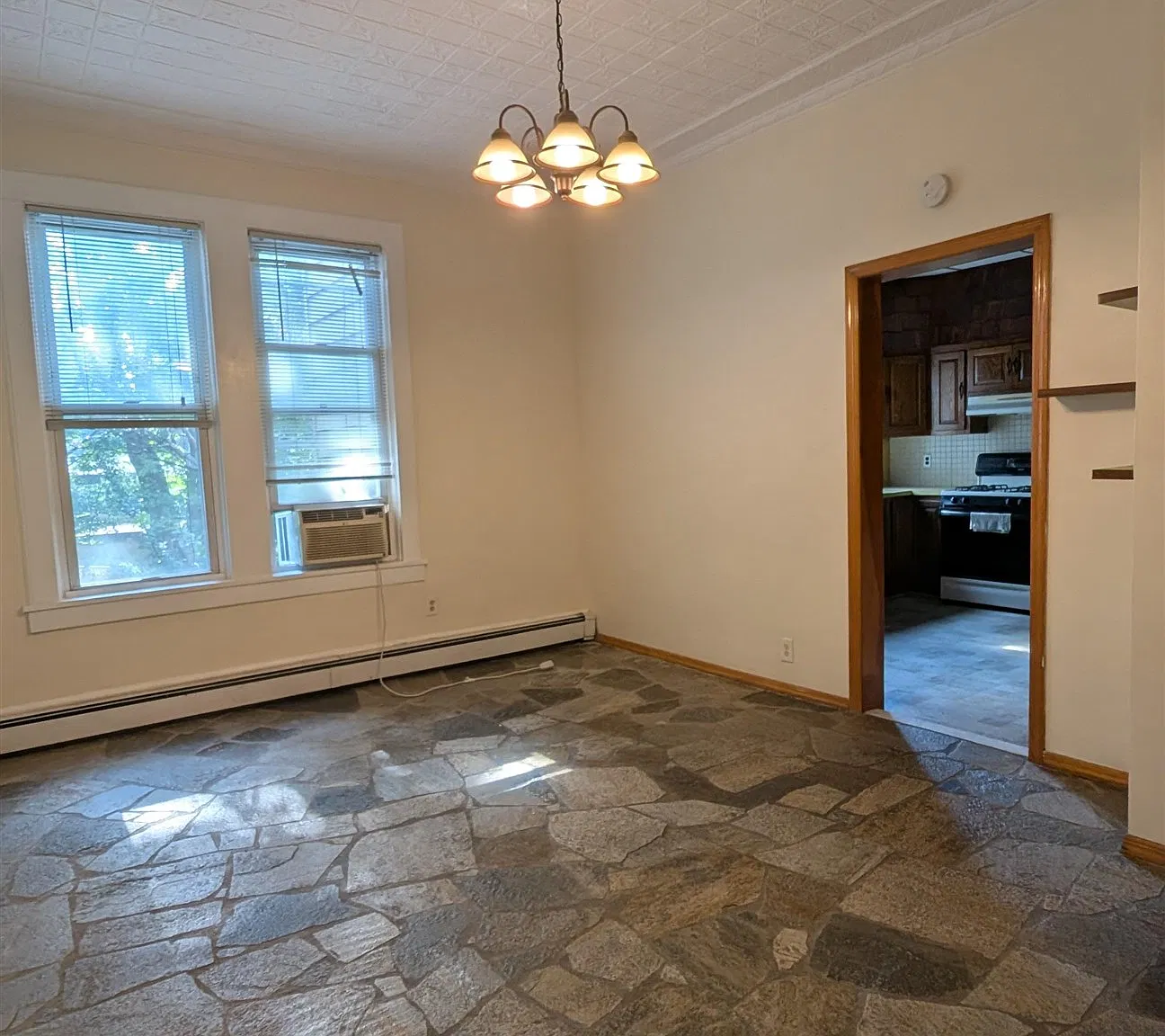 2 bed, 1.0 bath, $2,000 — Photo 1