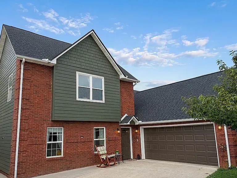 2811 Best Rd