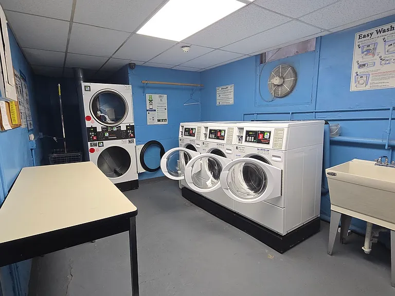 2160 Center Ave #2M — Photo 8