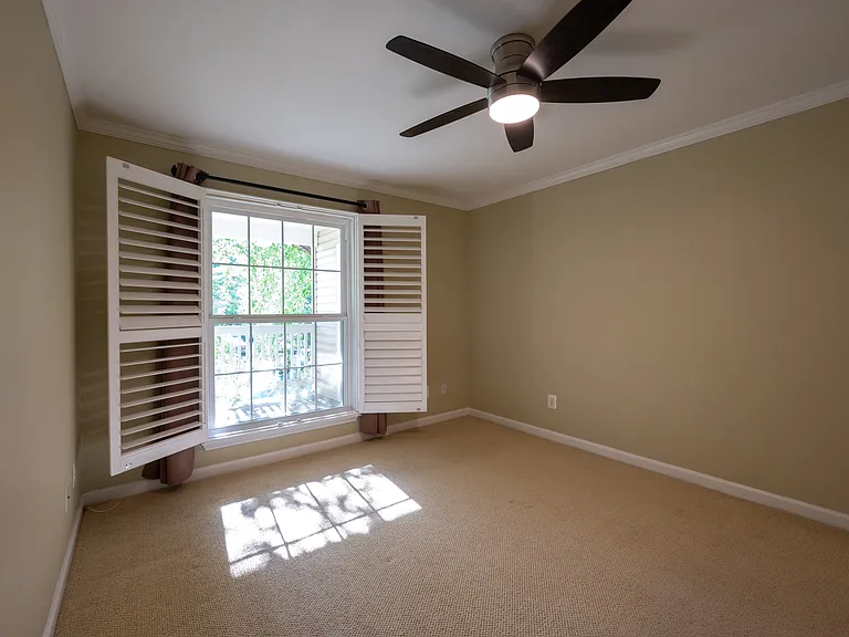 1537 Lincoln Way #203 — Photo 5