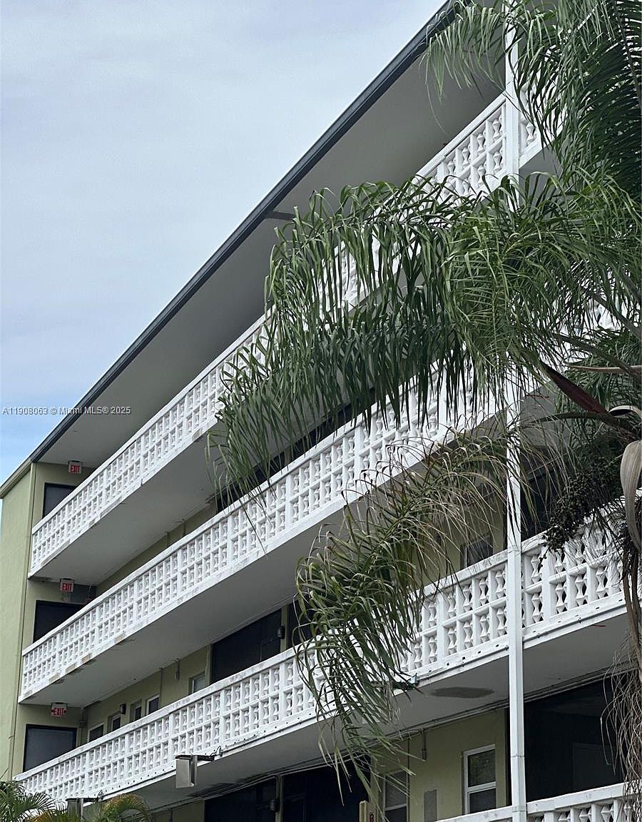 1425 Arthur St APT 301A