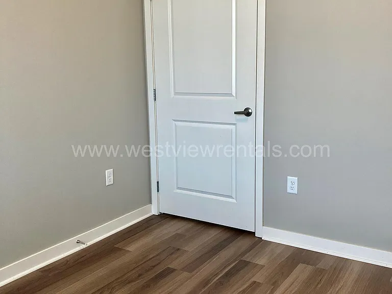 1010 Railroad Ave — Photo 159