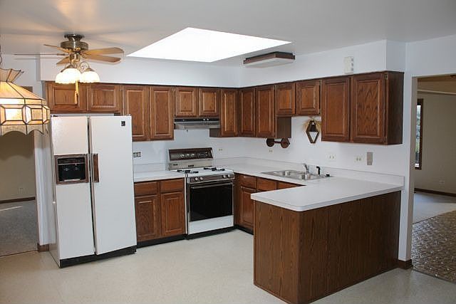 1st image of 110 Buckingham Ct #209