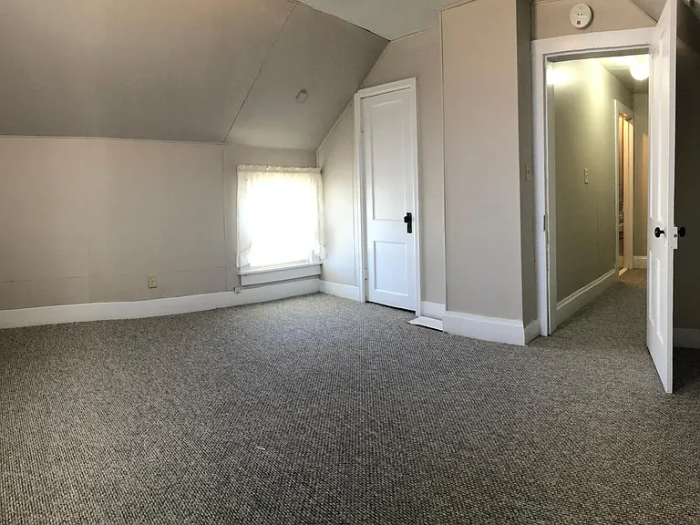 306 Commercial St — Photo 12