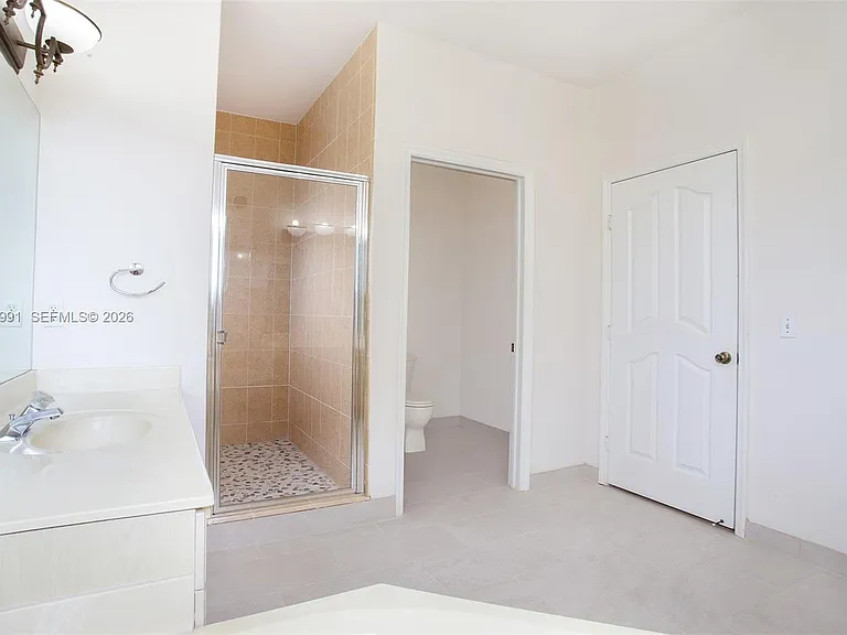 2657 SW 145th Ave — Photo 17