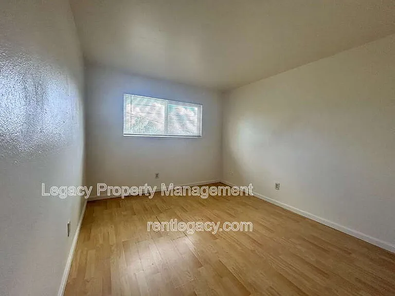 4552 Ashcroft Ave #36D — Photo 9