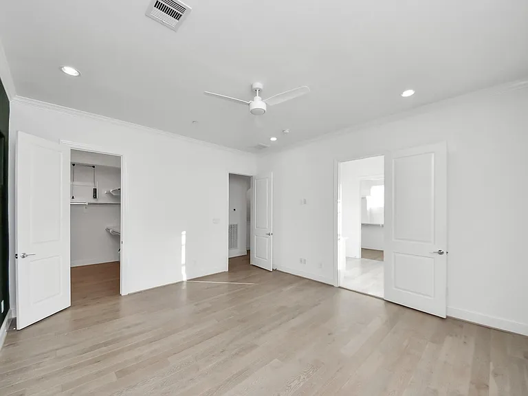 4005 Woodshire Village Est — Photo 25