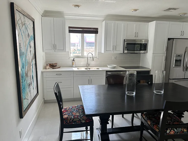 2645 Scott St — Photo 9