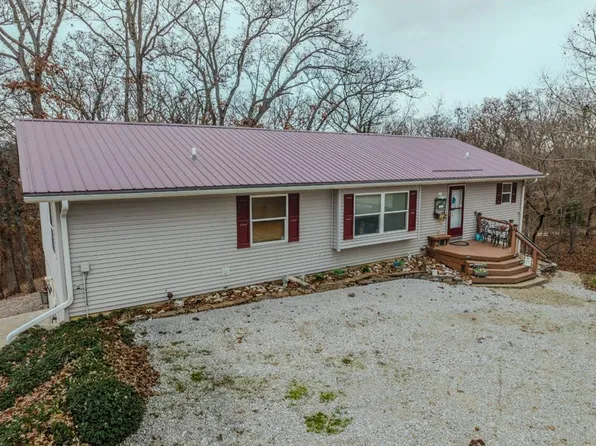 1004 Francis Ln, Keytesville, MO 65261