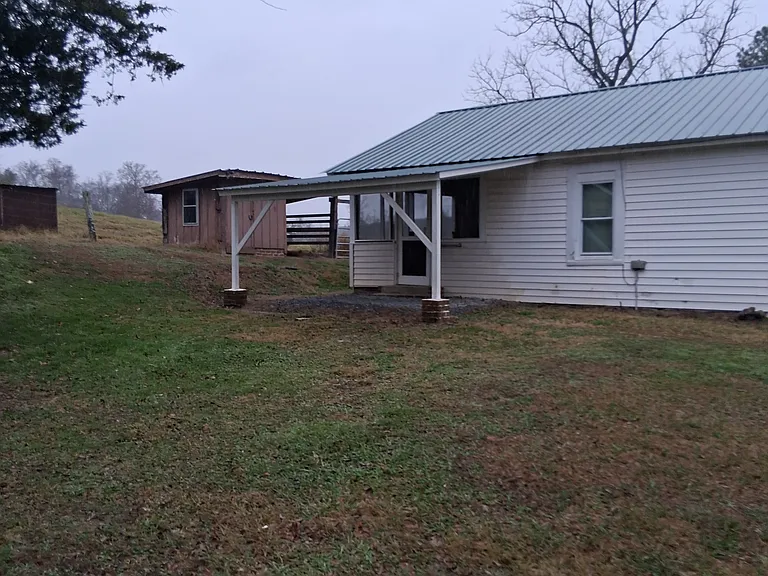 215 Iron Mountain Rd — Photo 2
