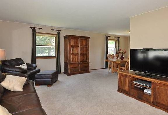 Newer neutral carpeting