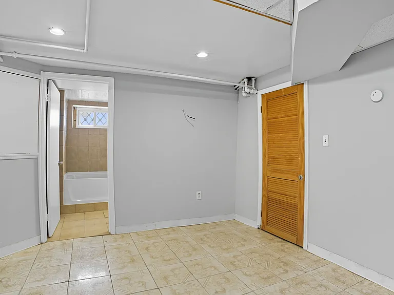 2027 Widener St — Photo 19
