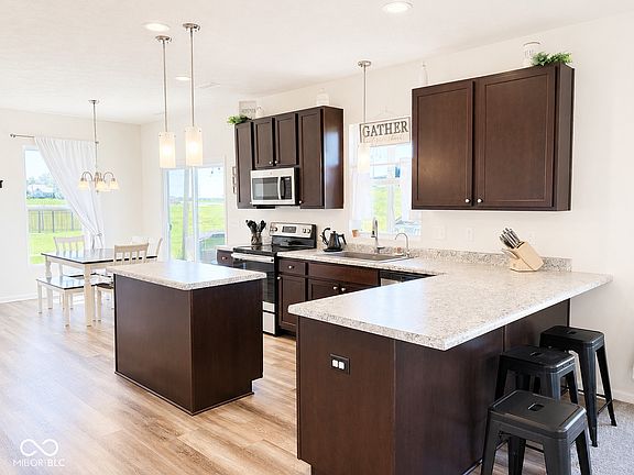 2nd image of 30 Mandon Ct