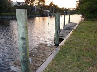 1404 Indian Rd E, Lake Clarke Shores, FL 33406