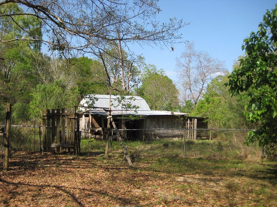 2nd image of 14062 Denham Rd