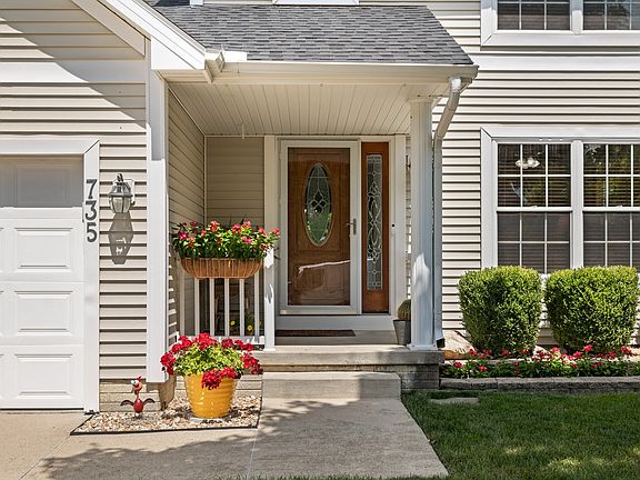 4th image of 735 SE Melrose Dr
