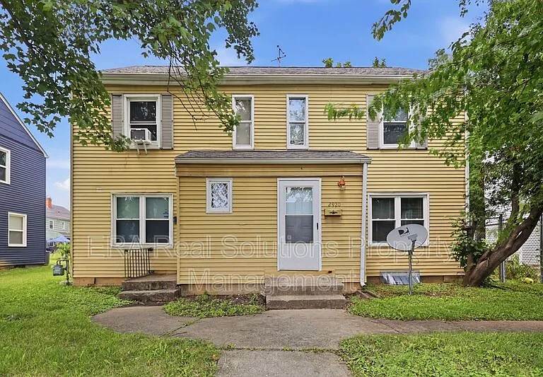 2920 Ruhl Ave — Photo 1