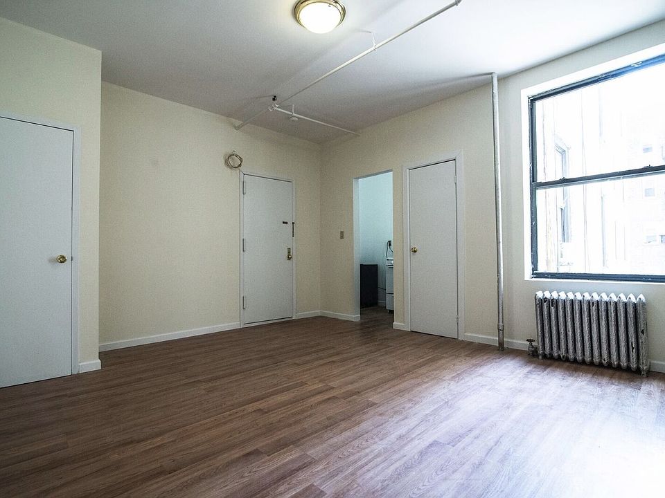 1st image of 342 W 71st St #3B3