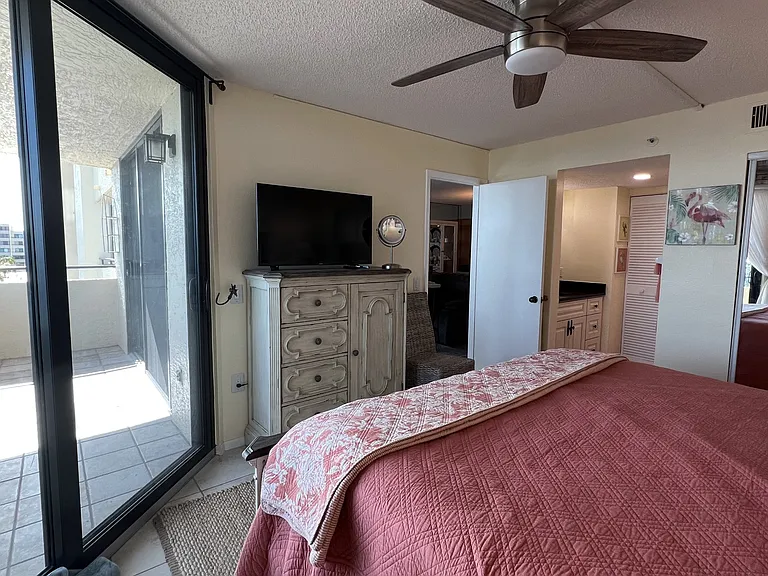 5915 Sea Ranch Dr #1 — Photo 17