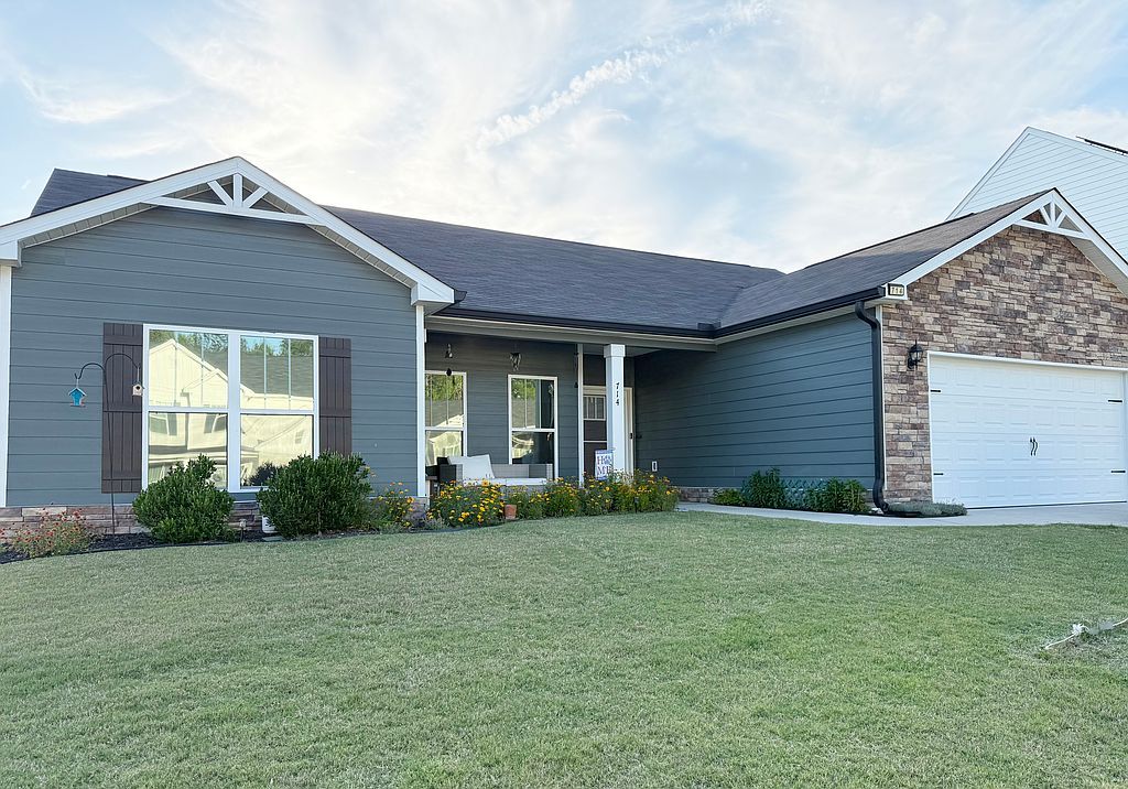 714 Sweetgrass Cir - Property Image