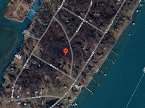 25 Algonac Rd, Algonac, MI 48001