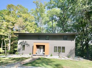 6691 E Lampkins Ridge Rd, Bloomington, IN 47401