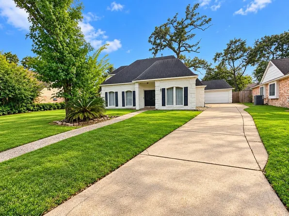 14131 Cleobrook Dr, Houston, TX 77070