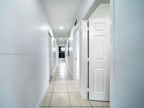4th image of 705 NW 13th Ter