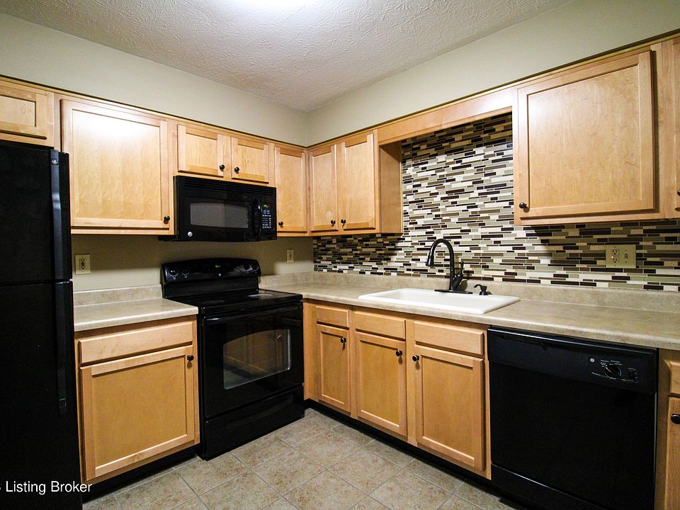 1st image of 704 La Fontenay Ct