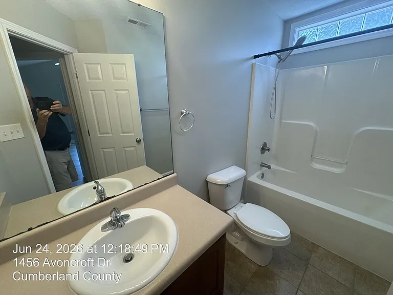 1456 Avoncroft Dr — Photo 23